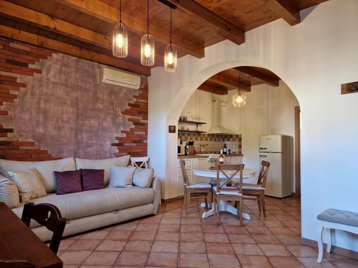 Apartment Wine & Vinales Koper