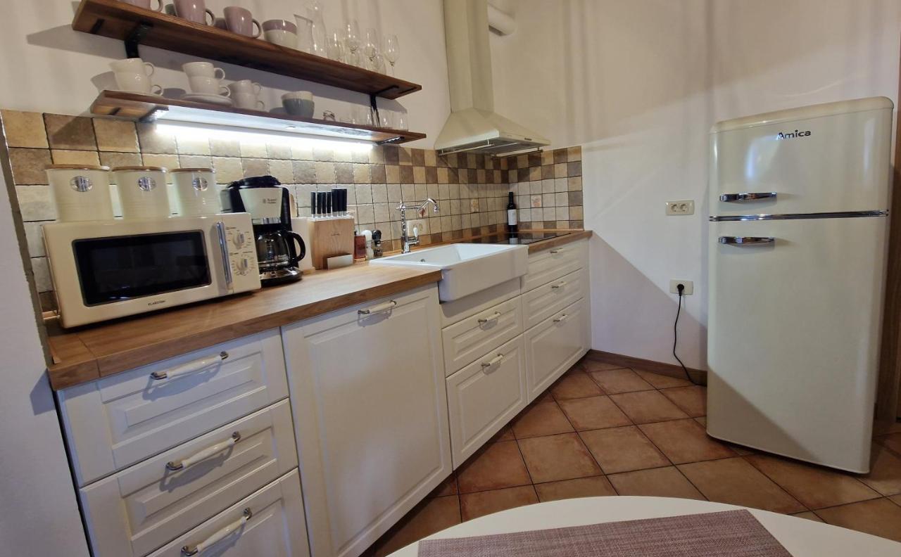 Apartment Wine & Vinales Koper