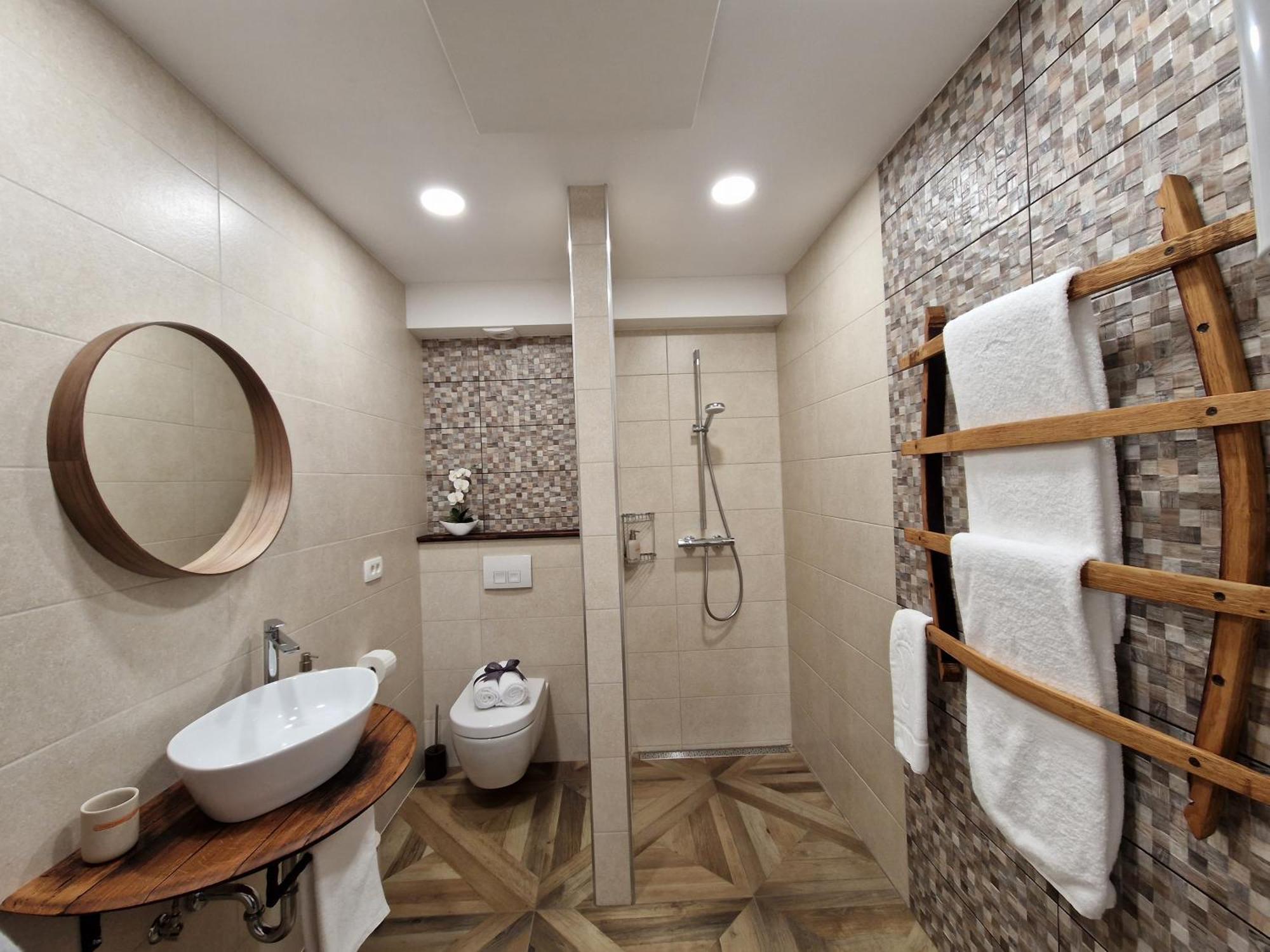 Apartment Wine & Vinales Koper